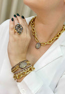 Pulseira Emma glam de elos dourados courinho e pedra opal