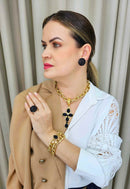 Colar Ester Jet com crucifixo preto banhado no dourado