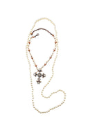 Colar Sagrado com perolas e crucifixo nude banhado no vintage