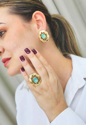 Brinco Veridiana de pedras marrons e verde-água banhado no dourado