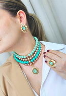 Brinco Veridiana de pedras marrons e verde-água banhado no dourado