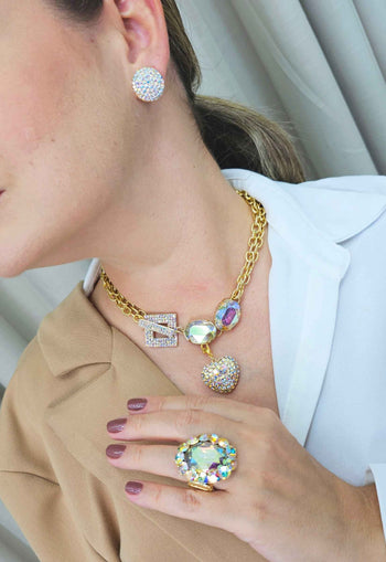 Colar Festejar com pedras boreal e pingente de coração com pedras boreal