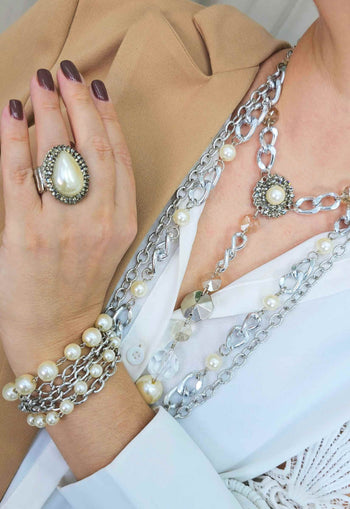 Anel Contemporâneo prata com pedras black diamond e perola