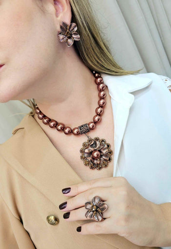 Brinco Embeleze de flor vintage