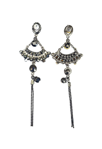 Brinco Gigi onix com pedras cristais e hematite e franjas grafite