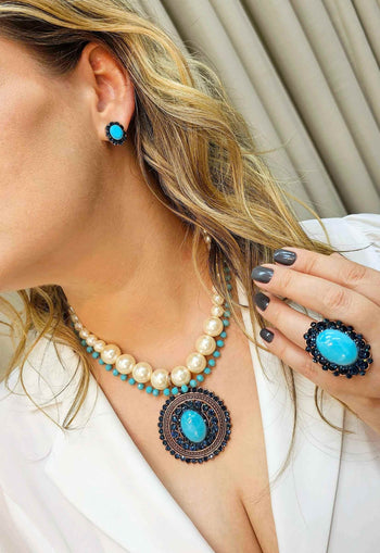 Brinco Raya pequeno com pedras azuis