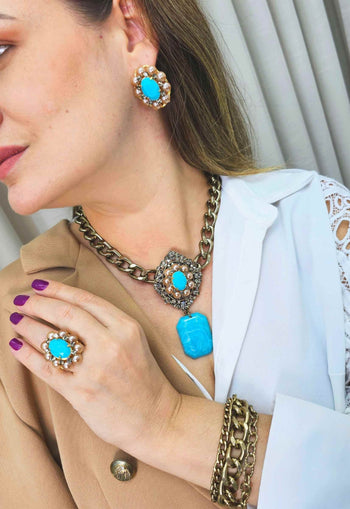 Brinco Donatela luxuoso com pedra azul e black diamond banhado no dourado