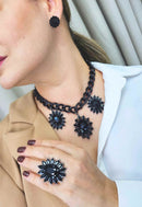 Anel Lorenza black com pedras banhado no onix