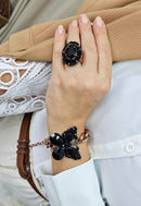 Pulseira Empoderada com pingente de borboleta preta e elos vintge