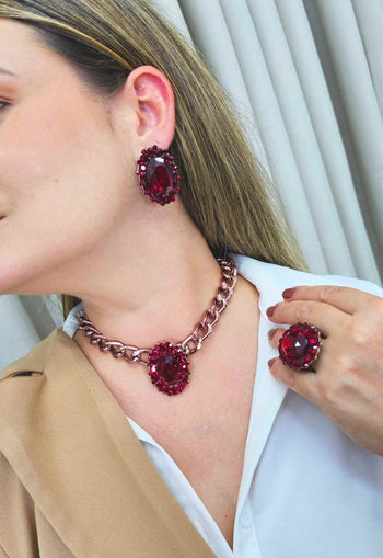 Choker Aurélia Red com pedra oval vermelha e Strass Siam
