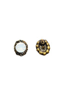 Brinco Celestina oval com pedras black diamond e opal banhado no ouro velho