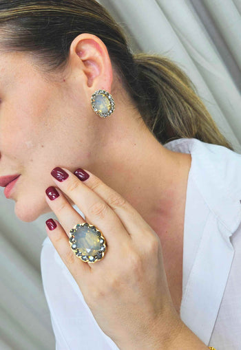 Anel Imperatriz com pedras black diamond banhado no dourado