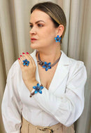 Brinco Wanda Vintage de flor esmaltada em azul