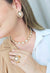 Colar choker Cassiopéia gold com pedras nude opal banhado no dourado