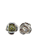 Brinco de flor Cecília olivine banhado no onix
