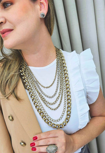 Colar Ebano ouro velho de correntarias banhadas