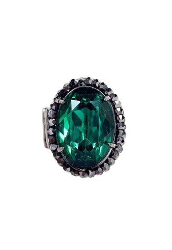Anel oval Heloara onix com pedra verde e hematite