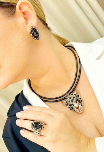 Brinco Adalira silver com pedras pretas e hematite