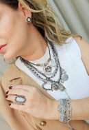 Brinco Impacto silver com pedras cristais e hematite