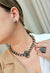 Choker Aurélia com pingente grafite