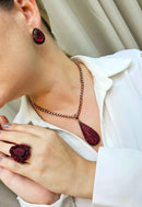 Colar Alure de gota vermelha banhado no vintage