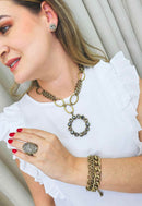 Colar Sheo ouro velho com pingente e pedras black diamond