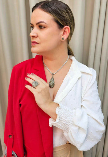 Colar Alure de gota black diamond banhado no prata