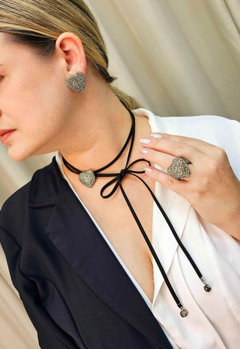 Anel de coração Tivoli com strass black diamond banhado no grafite