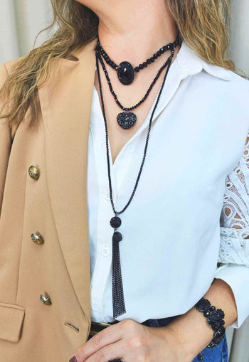Colar Madame lux de pedras e cristais pretos banhado no onix