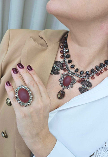 Colar Heloara vintage com pedras vinho hematite e black diamond