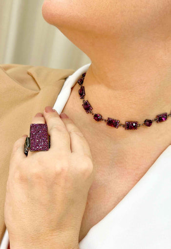 Anel Rebeca com pedras ametista