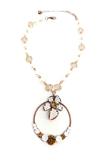 Colar Fabi de perolas com pingente de flor banhado no vintage