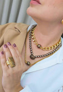 Colar Doha gold com bolas marrons e correntes douradas