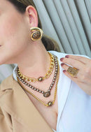 Colar Doha gold com bolas marrons e correntes douradas
