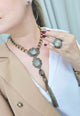 Colar Garbo ouro velho com pedras black diamond e franjas