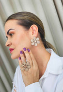 Brinco de Flor Liz com strass light peach banhado no vintage