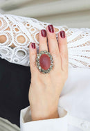 Anel Heloara vintage com pedra oval vinho e black diamond
