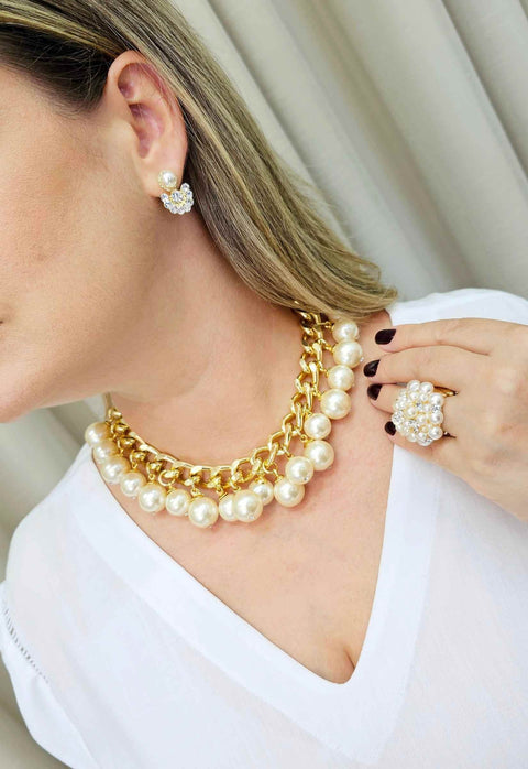 Colar Nostalgia Classic com perolas banhado no dourado