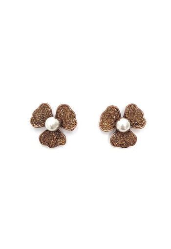 Brinco Dara de flor vintage com perolas