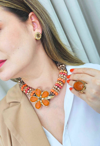 Anel Belladonna com pedra terracota banhado no dourado