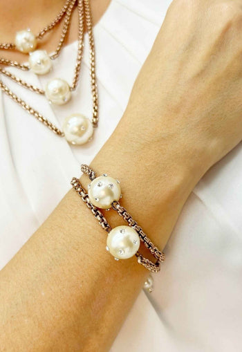 Pulseira França vintage de pérolas com aplicação de strass