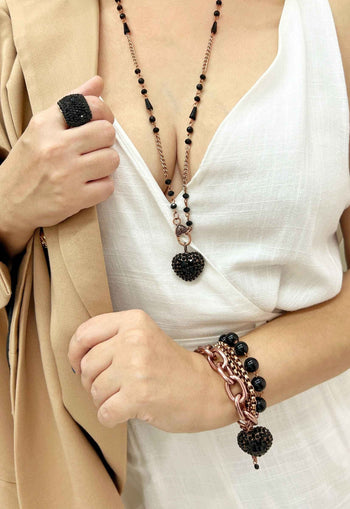 Pulseira Madalena com pingente de coração preto