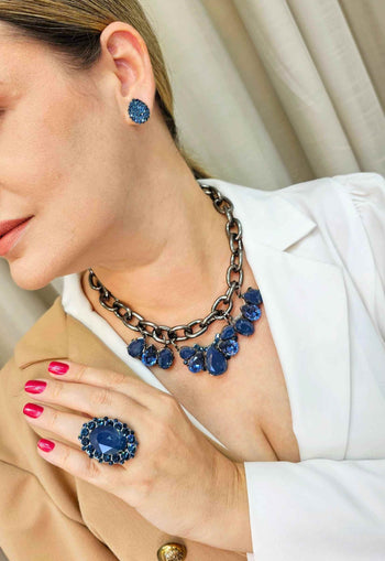 Anel Eudora com pedras azuis banhado no onix