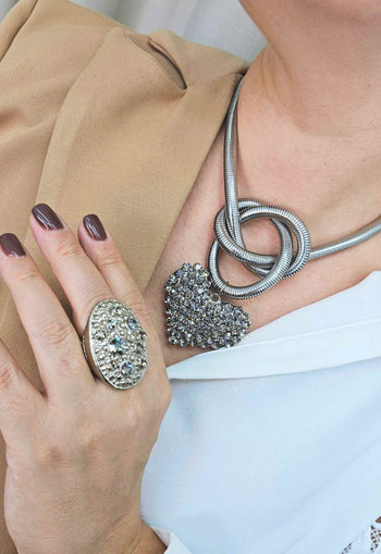 Anel Absoluto com pedras black diamond banhado no prata