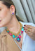 Colar Babalu com pingentes rosa e azul banhado no dourado