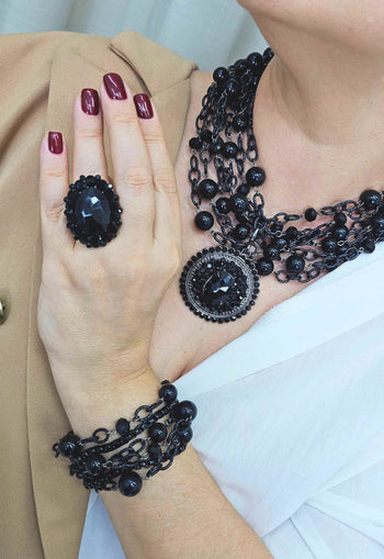 Pulseira Momentos black com pedras e elos pretos