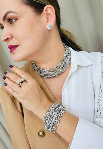 Colar Constantine silver com mix de correntes pratas