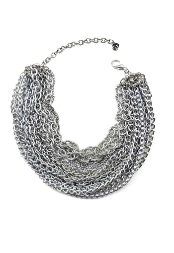 Colar Constantine silver com mix de correntes pratas