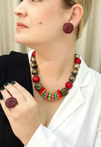 Brinco oval Brigite glam com stras vermelho