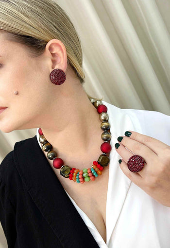 Brinco oval Brigite glam com stras vermelho